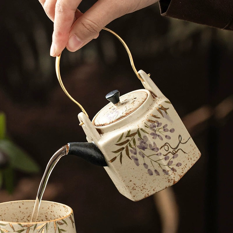 Hand-Painted Wisteria Gongfu Teapot: Blending Traditional Craft with Everyday Tea Rituals